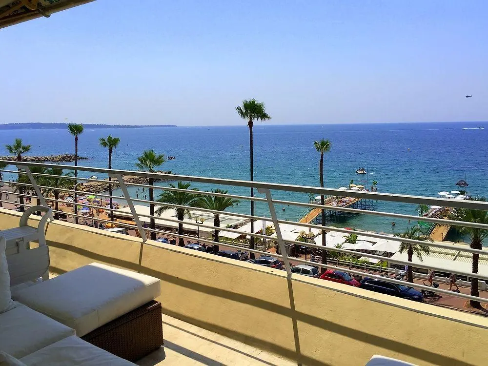 Residence Le Cannes Beach 2*,  Frankreich