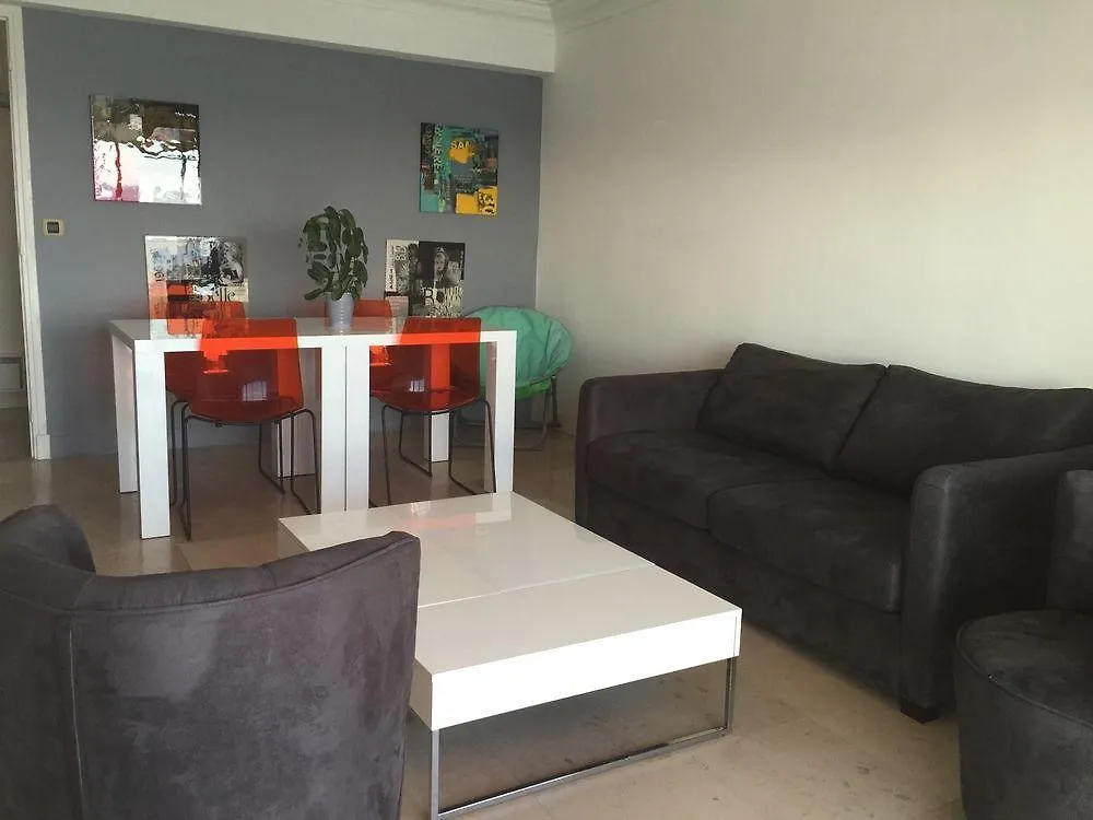 Residence Le Cannes Beach 2*,